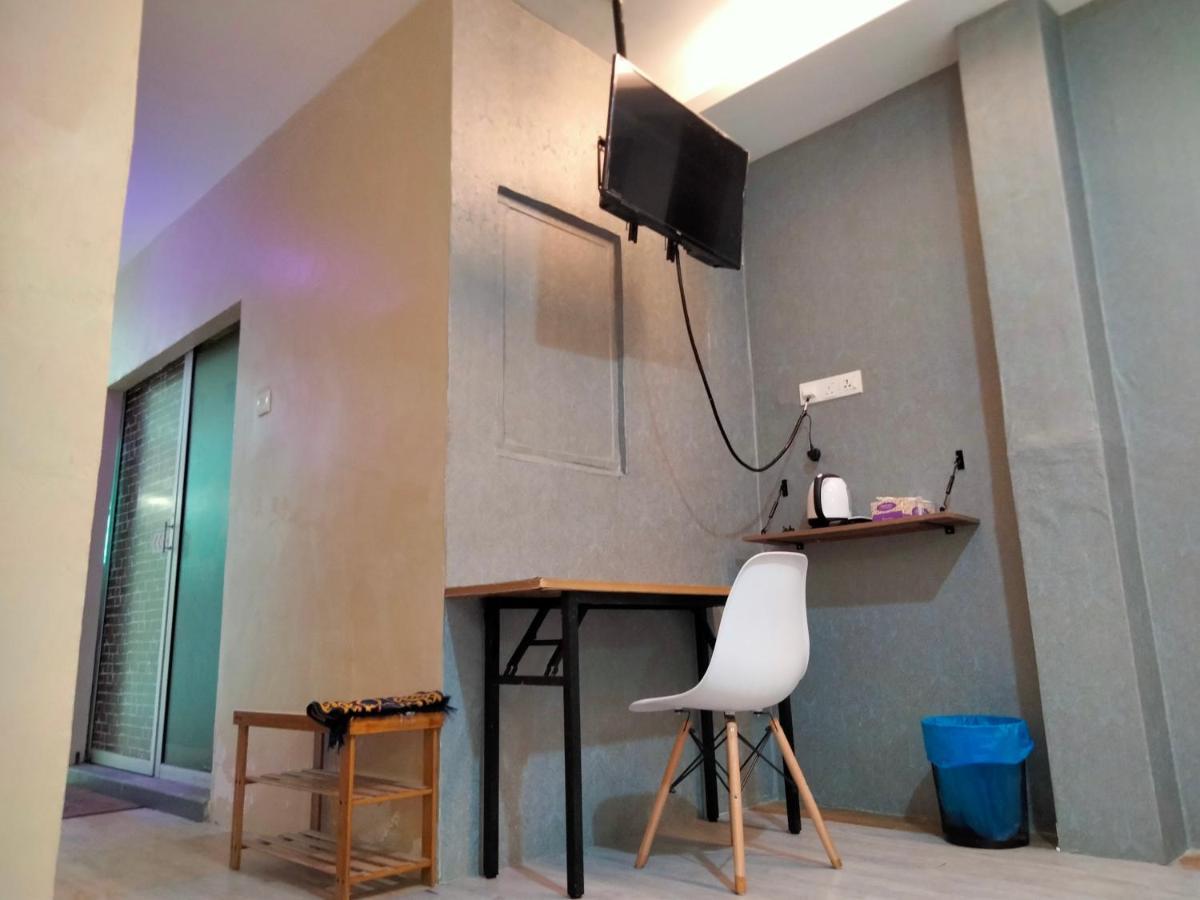 Pine Hotel Batu Gajah Exteriör bild