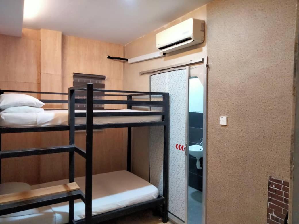 Pine Hotel Batu Gajah Exteriör bild