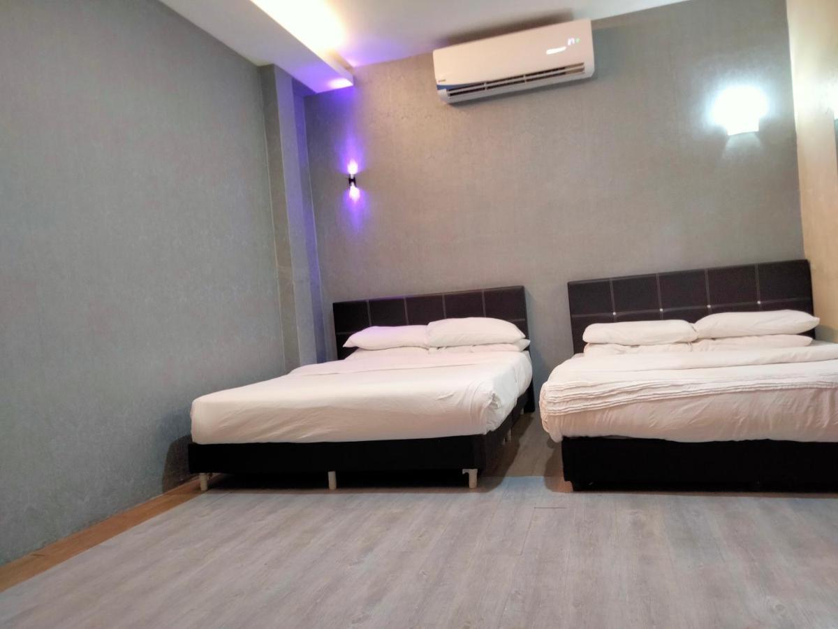 Pine Hotel Batu Gajah Exteriör bild